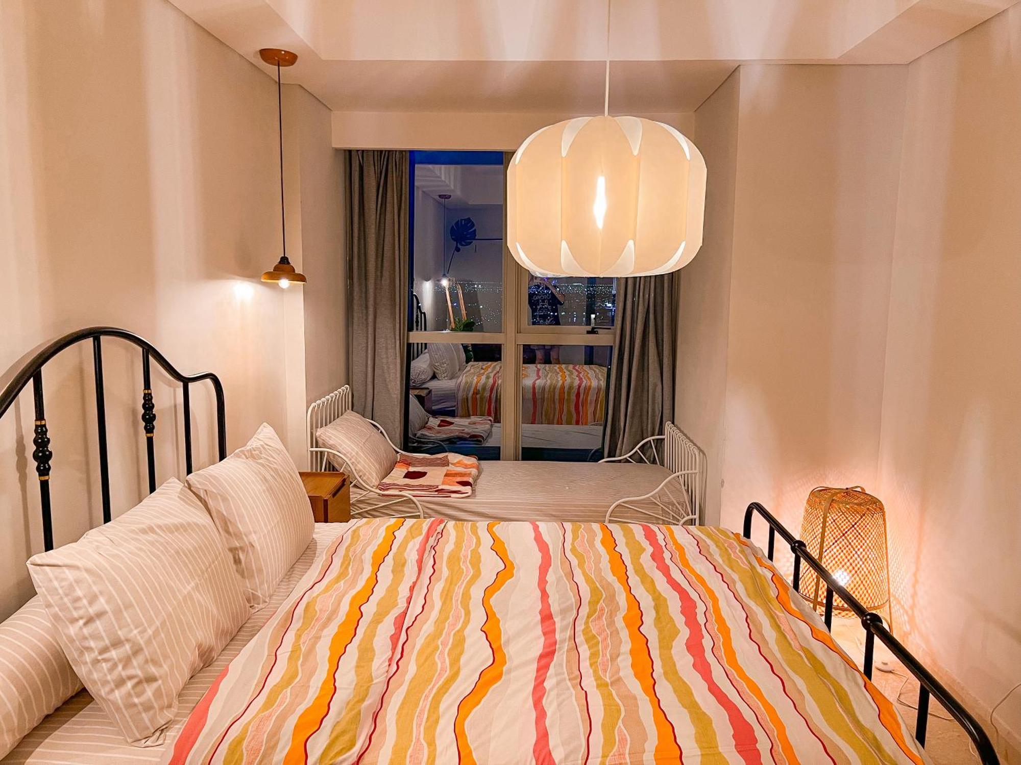 ג'קרטה Gold Coast Pik Apartments By Host Jess חדר תמונה